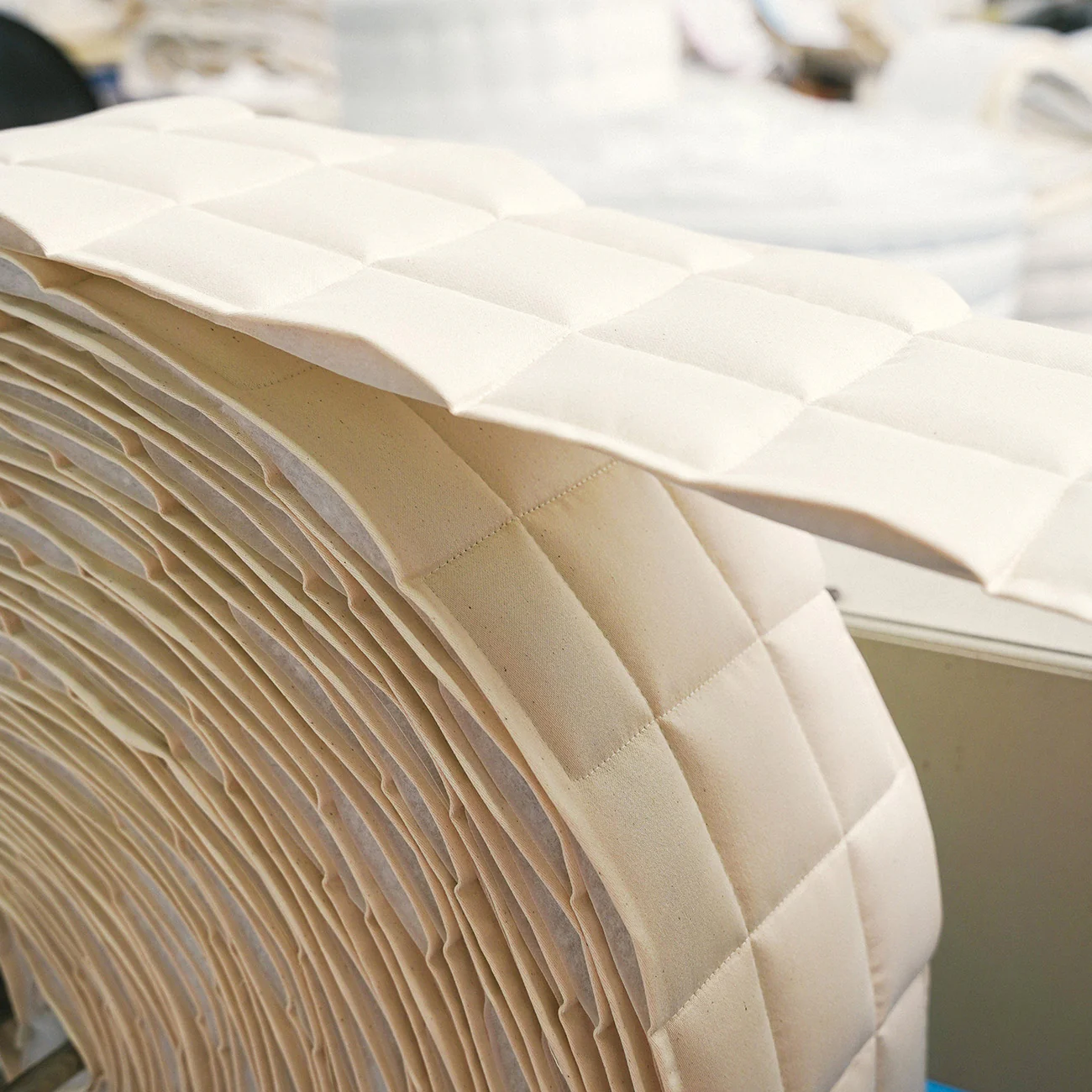 Hawks Barn Pocket Sprung Wool Mattress - Image 7